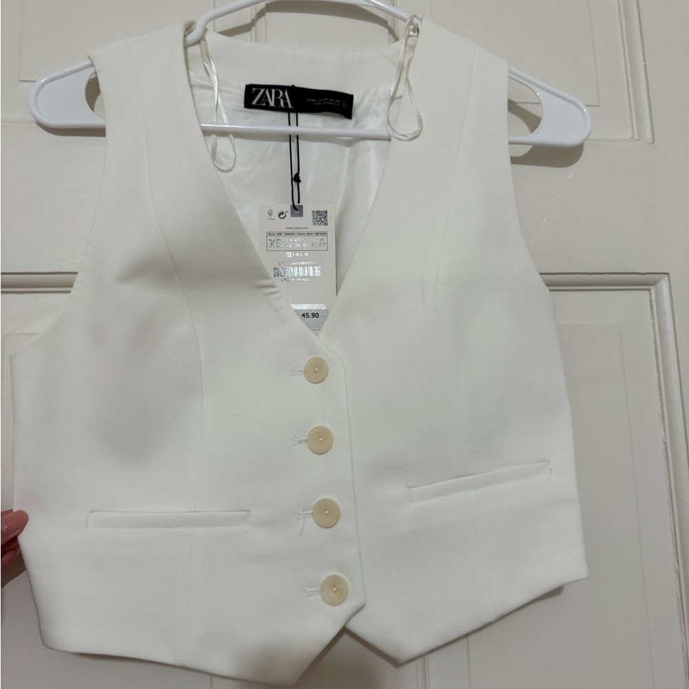 Zara Ivory Sleeveless Vest